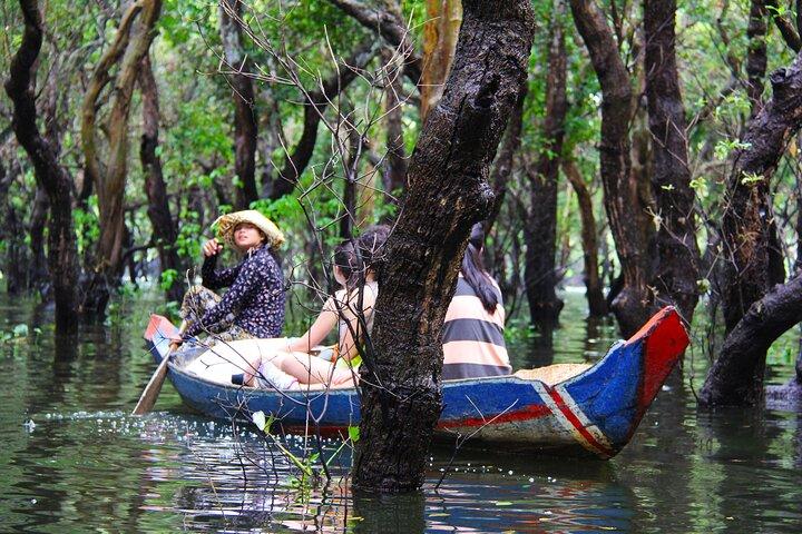 Kompong Phluk: Two Villages and a Sunset Special Tonlé Sap Lake