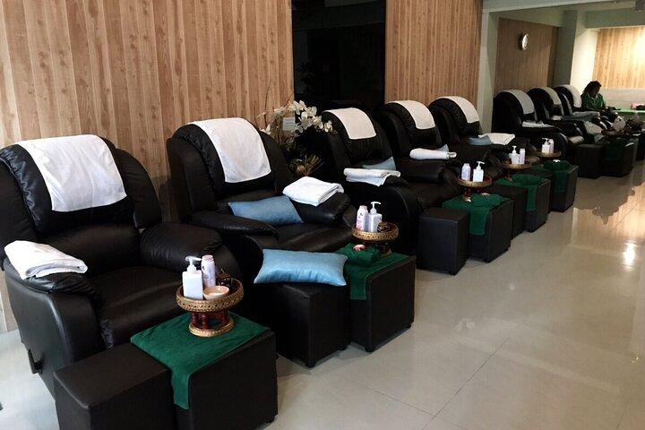 Rest And Relax Massage - Foot Massage in Sukhumvit, Bangkok