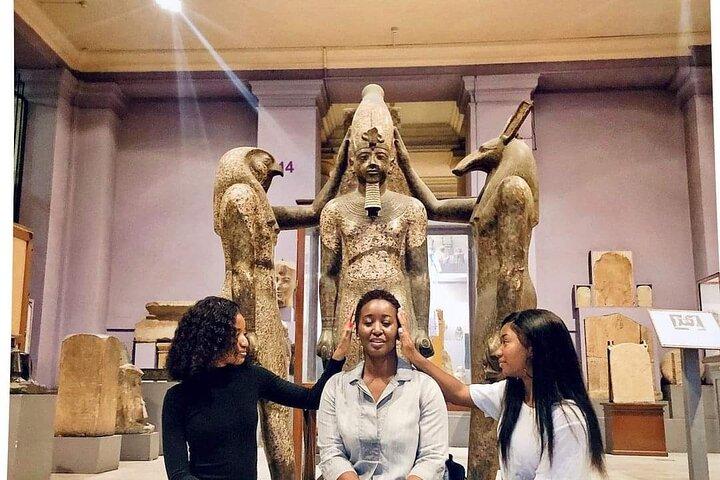 Day Tour at The Egyptian Museum & Great Pyramids of Giza and Sphinx