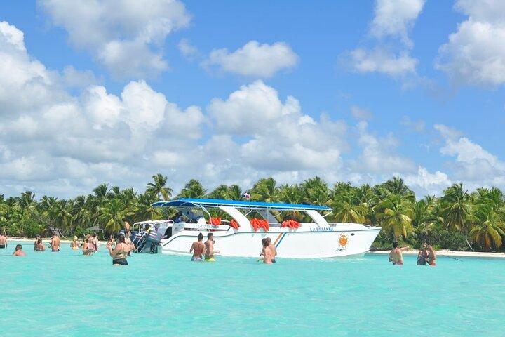 Saona Island Day Trip From Cap Cana with Lunch and Open Bar Included