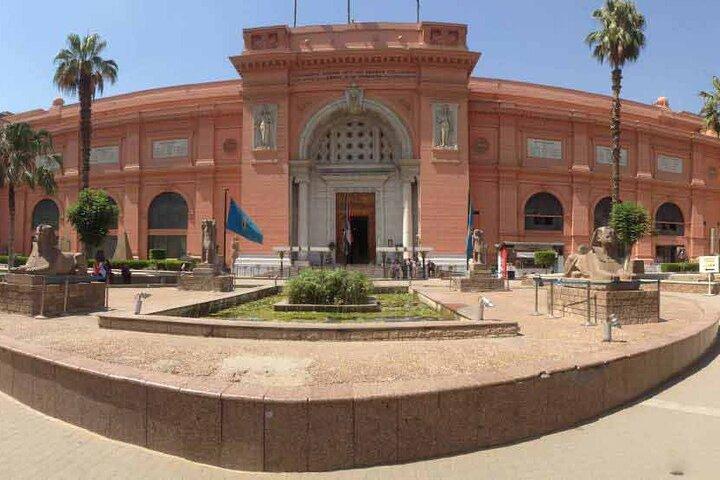 Half Day Tour visit old Egyptian Museum With Private Transfer