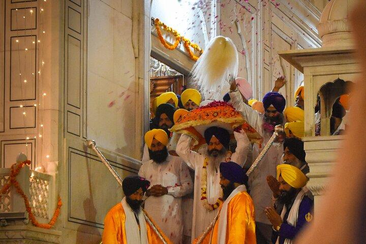 Golden Temple Guided Tour (Planet Amritsar Inc.)