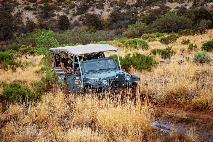 East Zion: Zion Cliffs Sunset Jeep Tour
