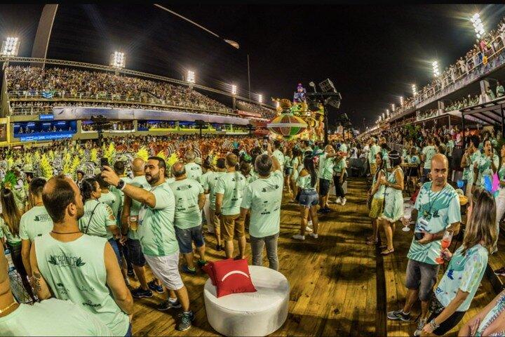Rio Carnival Parade from a Prime Box – With Shuttle, Tour Guide, Food & Drink