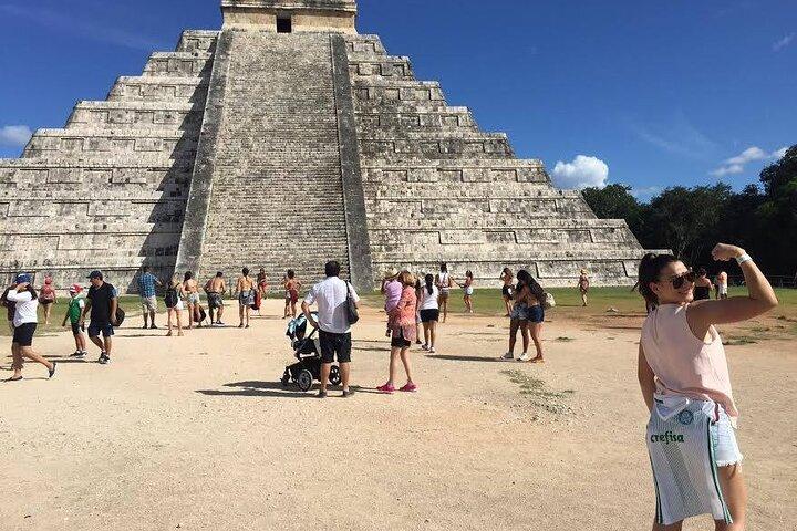 Wonderful Tour to Chichen, 2 Cenotes & Valladolid from Cancun