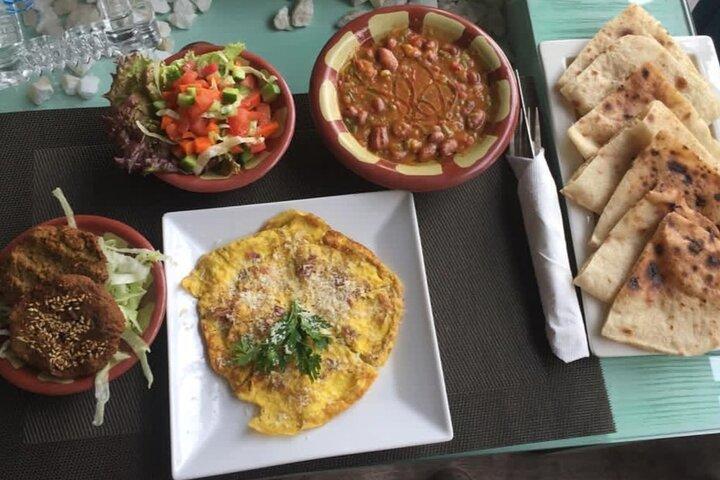 Egyptian food class, cook with locals