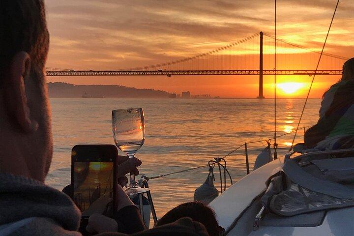 Private Sunset Cruise in Lisboa