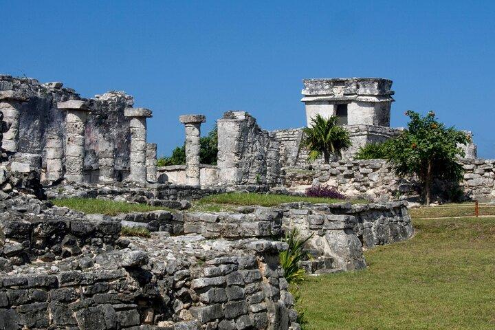 Akumal Swimming with Turtles & Ancient Tulum Ruins Tour