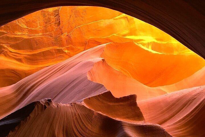 Upper Antelope Canyon Hiking Tour