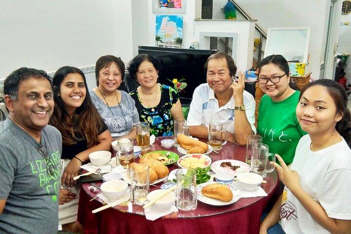 Ho Chi Minh City private walking tours with young local volunteers