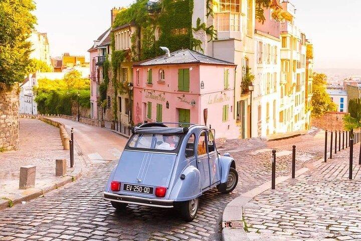 Vintage 2CV Adventure: 1-Hour Paris Highlights Tour