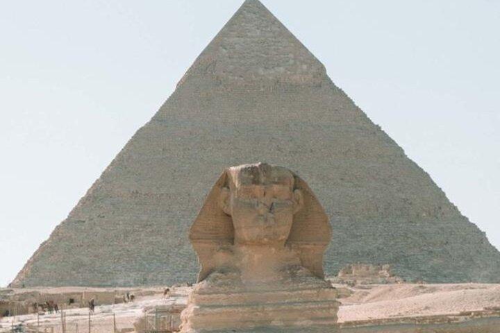 Cairo: Pyramids, Memphis, Sakkara day trip at no extra cost.