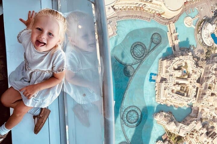 Dubai Burj Khalifa Tickets at the top (Level 124th + 125th)