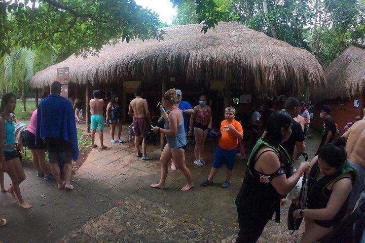 Visit Chichén Itzá, Cenote and Valladolid. Transport included