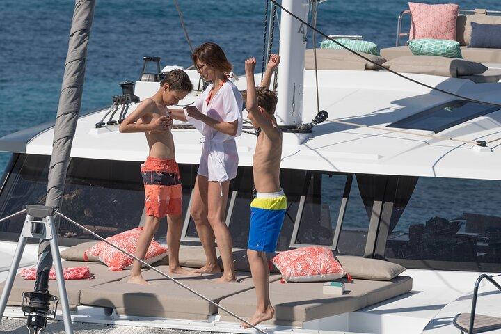 Private 5-Hour Cruise on Brand-New Luxury Catamaran in Mykonos