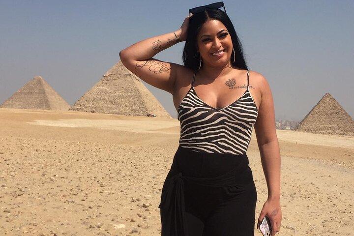 Giza pyramids ,Sphinx ,Valley Temple Private tours