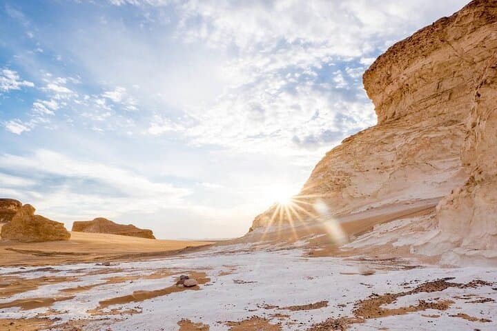 2-Day White & Black Desert Safari from Cairo Camp Underthe Stars