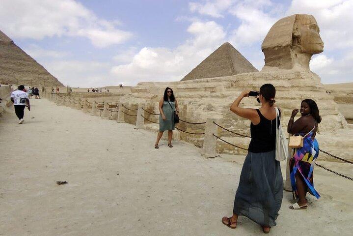 Private Expert tour Giza Pyramids ,Sphinx ,Nile Dinner Cruise & Belly Dancer