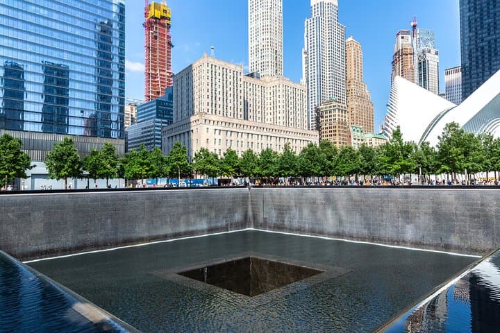 9/11 World Trade Center Walking Tour with Museum Tickets