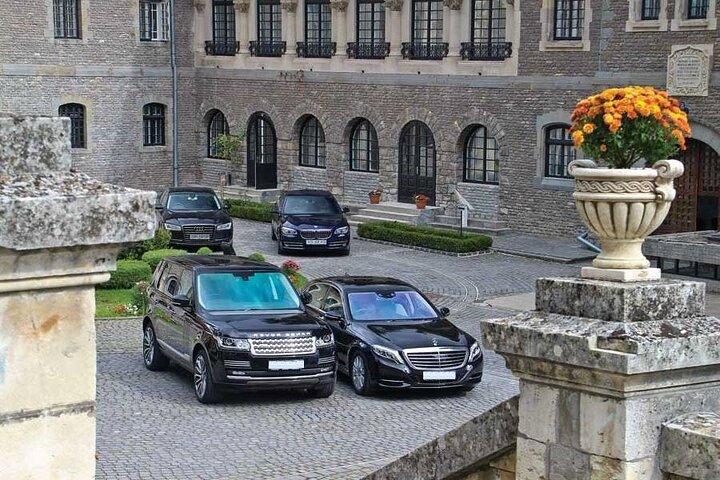 Small Group Luxury Private Vehicle Tour around Northern Ireland