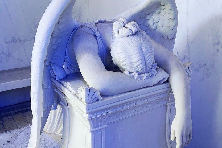New Orleans Metairie Cemetery Tour: Millionaires and Mausoleums