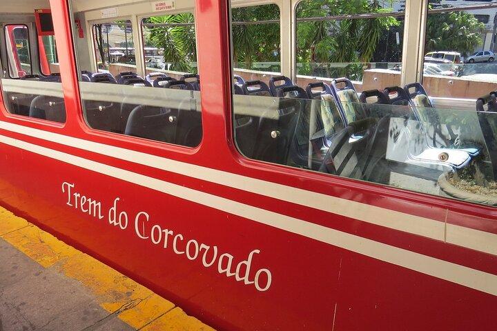 Corcovado Train and Sugarloaf Mountain Guided Tour with Transfer