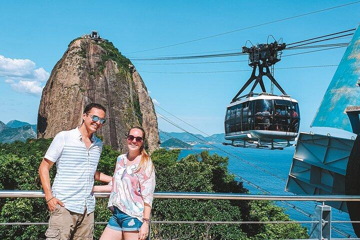 Corcovado Train and Sugarloaf Mountain Guided Tour with Transfer