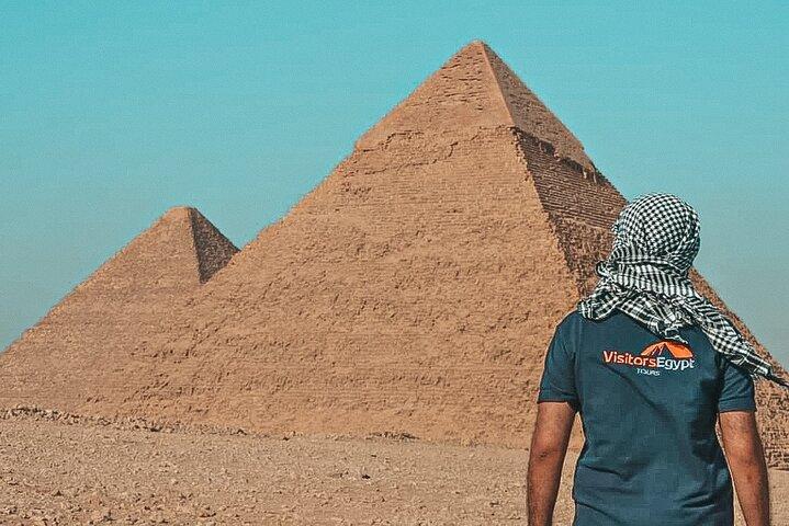 Private Tour at Giza Pyramids & Sphinx