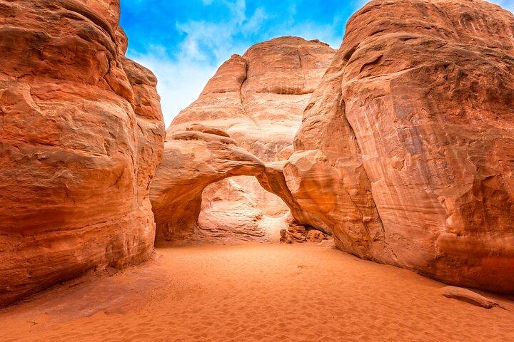 Utah Mighty 5 National Parks Self-Guided Driving Audio Tours