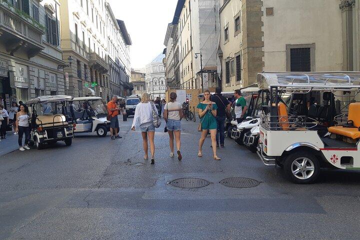 Gran tour Panorama di Firenze in tuktuk golfcart