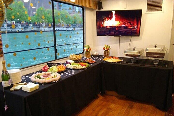 Chicago River Spectacular Fireworks Show and Tiki Bar Cruise
