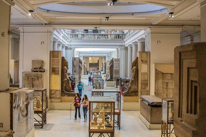 7-Day Land tour in Egypt from Cairo to Abu Simbel