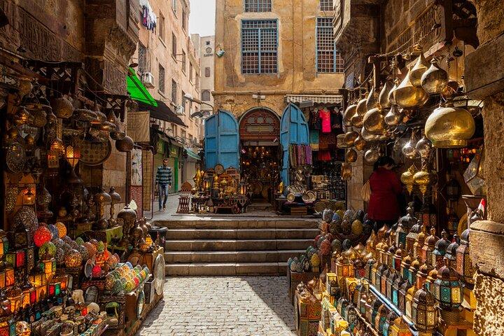 7-Day Land tour in Egypt from Cairo to Abu Simbel