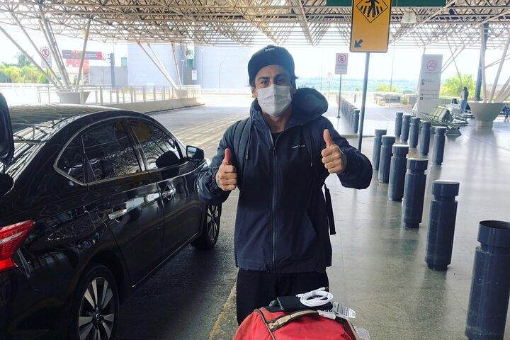 Airport pick up services 
Same day booking.
Driver speak English, Spanish and Portuguese.