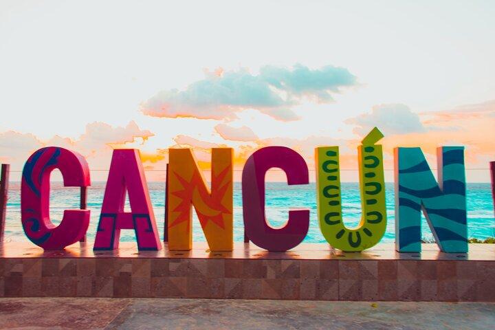 Cancun City Tour + El Meco Ruins Round Transportation