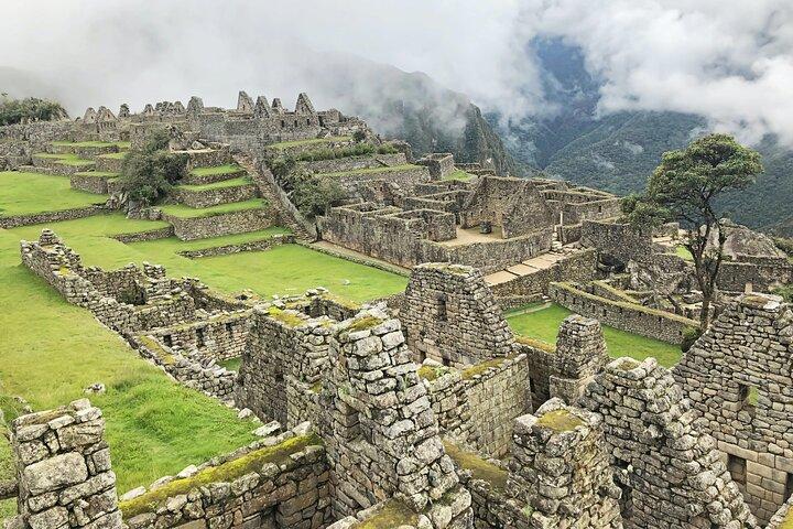4-Day Inca Trail with Transfers from Cusco