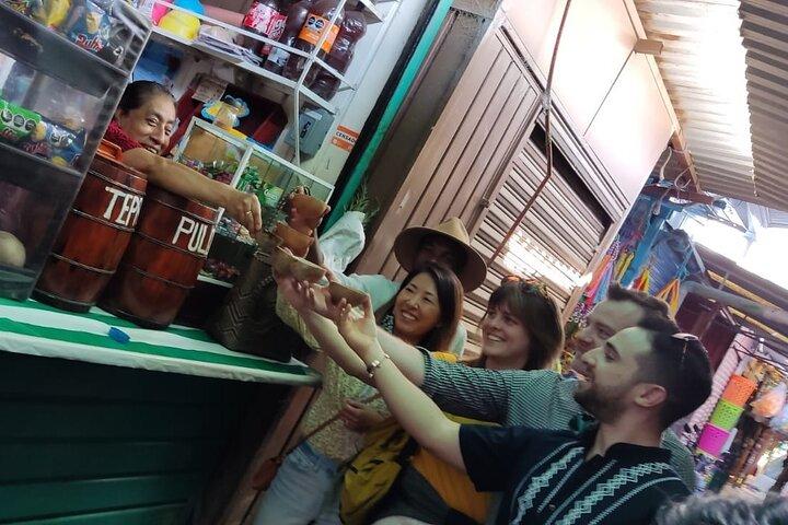 Immersion Tour and Oaxaca Markets, All gastronomy included