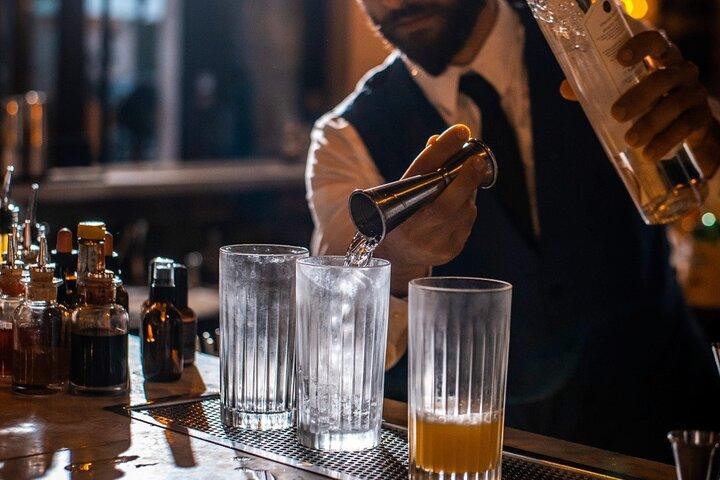 2 Hours Cocktail Making Class in the Heart of Rome