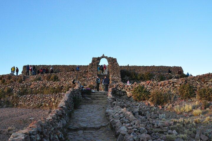 Two-Day Tour to Uros with Amantani and Taquile from Puno