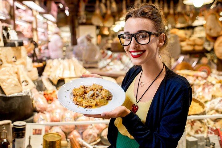 From Florence: Private One Day Tour to Bologna with typical lunch