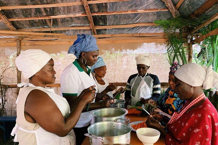 NGO Lifted Strong - Traditional Tanzanian Cooking Class