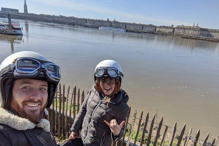 Bordeaux in 3 hours with tastings, in a private sidecar