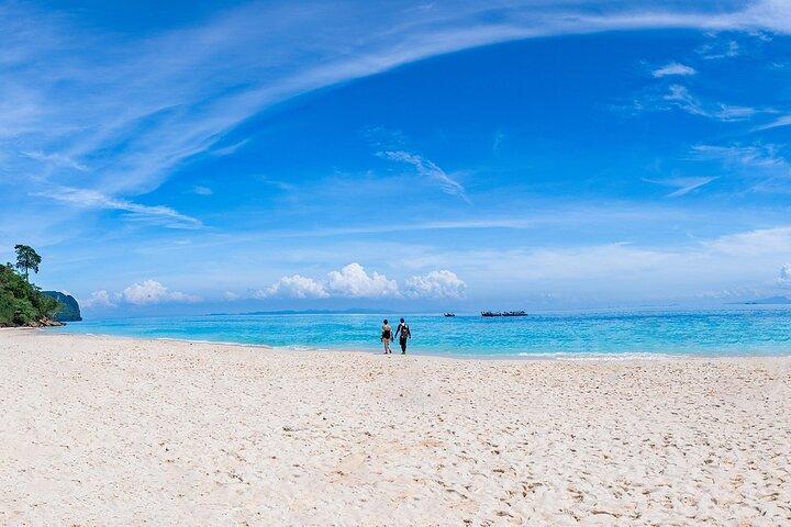 Bamboo Island, Pileh Bay & Phi Phi Island Snorkeling Tour from Phuket