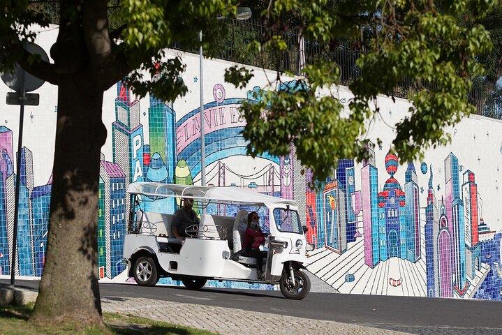 Street Art - Tuk Tuk Tour