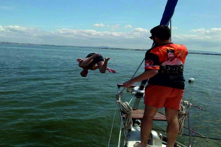 4H Private Luxury Sailboat Tour with Swim