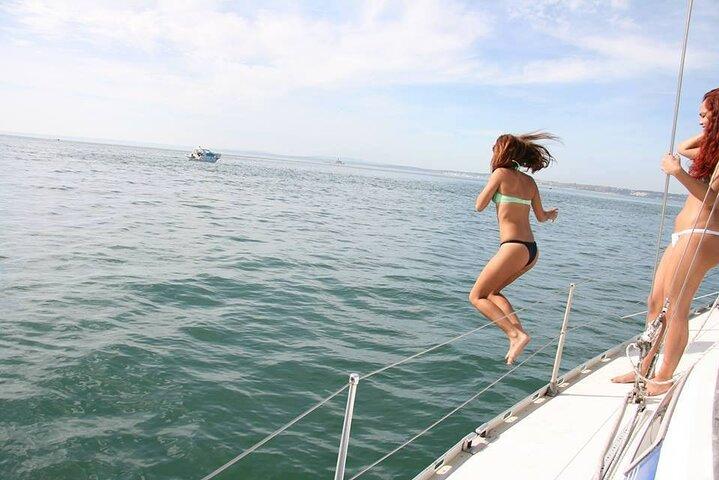 4H Private Luxury Sailboat Tour with Swim