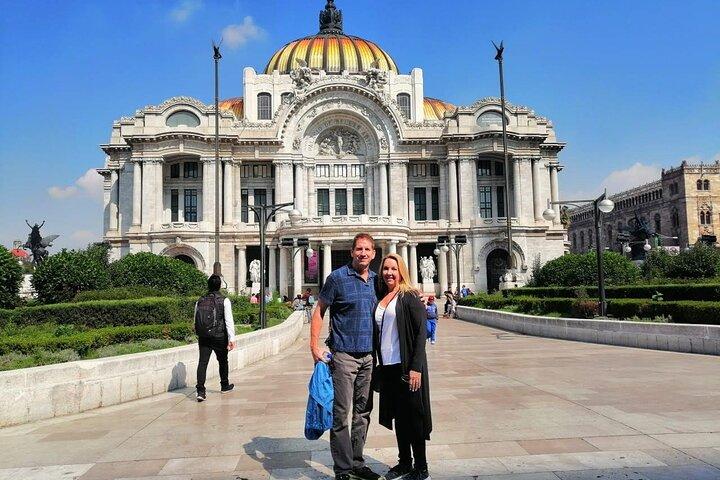 PRIVATE TOUR Historic Center, Xochimilco, Coyoacan and San Angel.