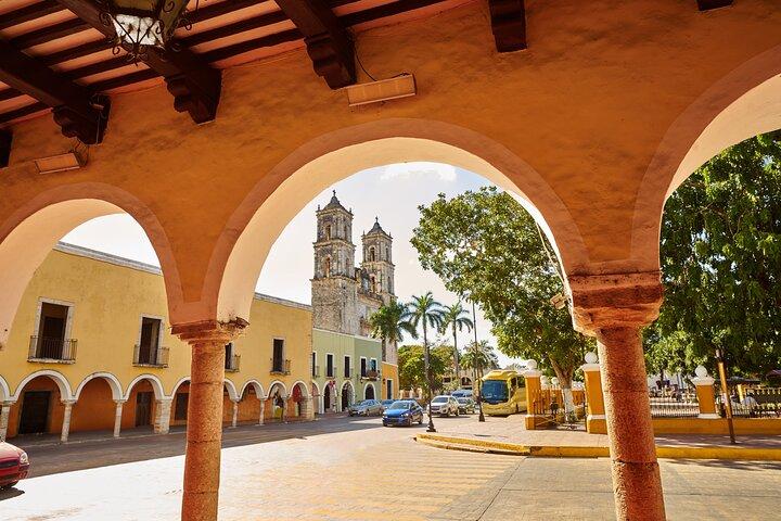 Visit Chichén Itzá, Cenote and Valladolid. Transport included