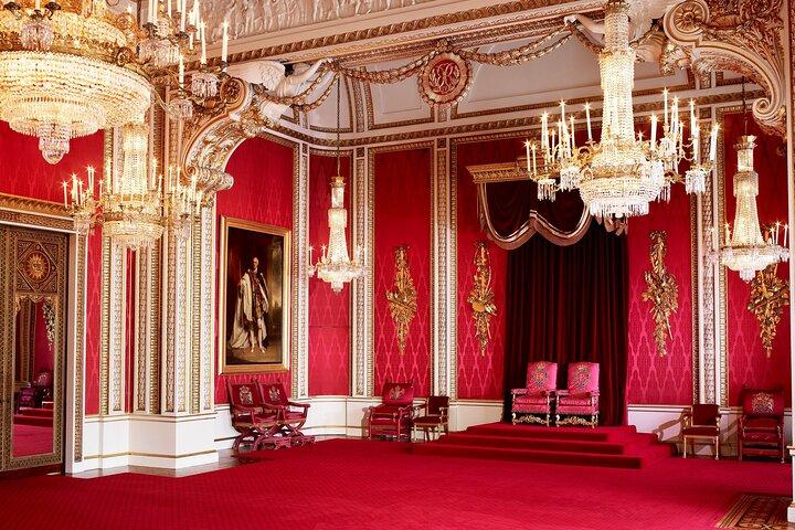 Buckingham Palace Entrance Ticket & Changing of the Guard Tour