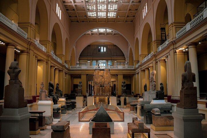 Tour To Pyramids, Museum Visit & Dinner Cruise Combo